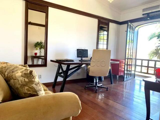 Casa / Sobrado para Locação em Catanduva/SP Jardim do Bosque 7 Quartos