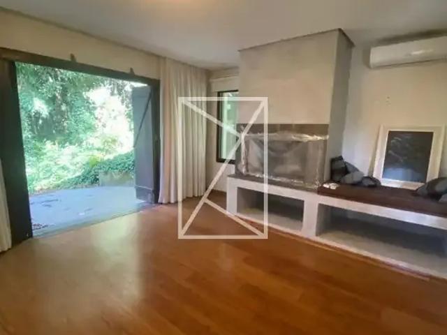 Casa / Sobrado para Locação em Caxias do Sul/RS Linha 40 3 Quartos