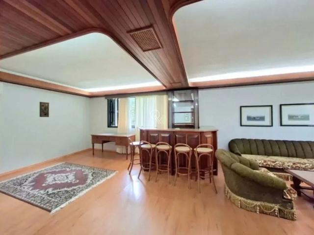 Casa / Sobrado para Locação em Caxias do Sul/RS Petrópolis 4 Quartos