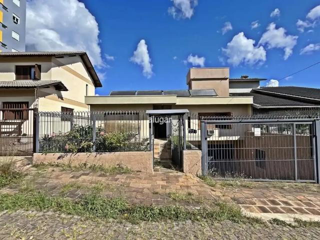 Casa / Sobrado para Locação em Caxias do Sul/RS Petrópolis 4 Quartos