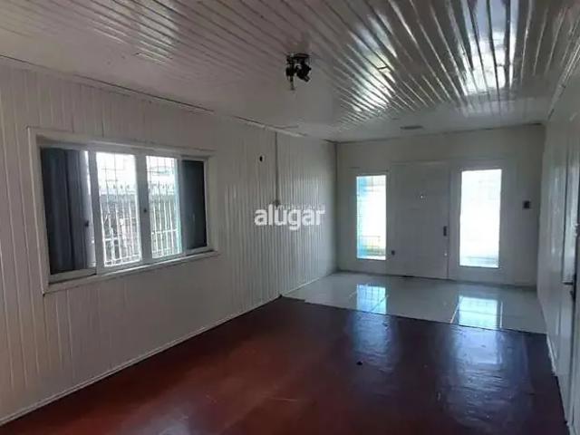 Casa / Sobrado para Locação em Caxias do Sul/RS Sagrada Família 2 Quartos