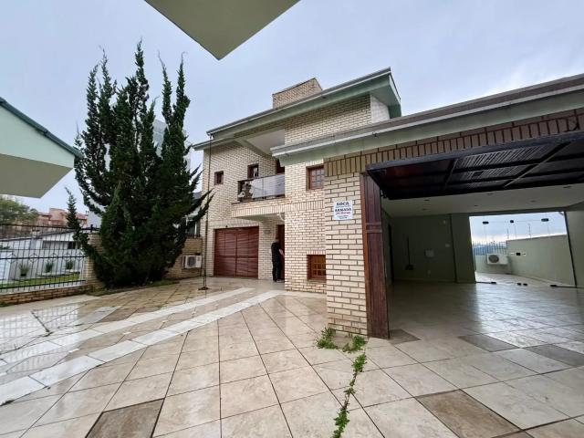 Casa / Sobrado para Locação em Caxias do Sul/RS Sagrada Família 3 Quartos