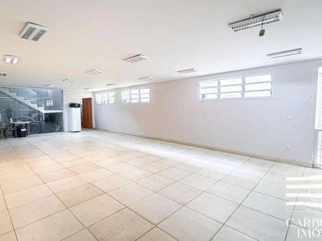 Casa / Sobrado para Locação em Caçapava/SP Centro 8 Quartos