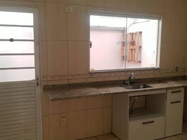 Casa / Sobrado para Locação em Caçapava/SP Jardim Panorama 2 Quartos