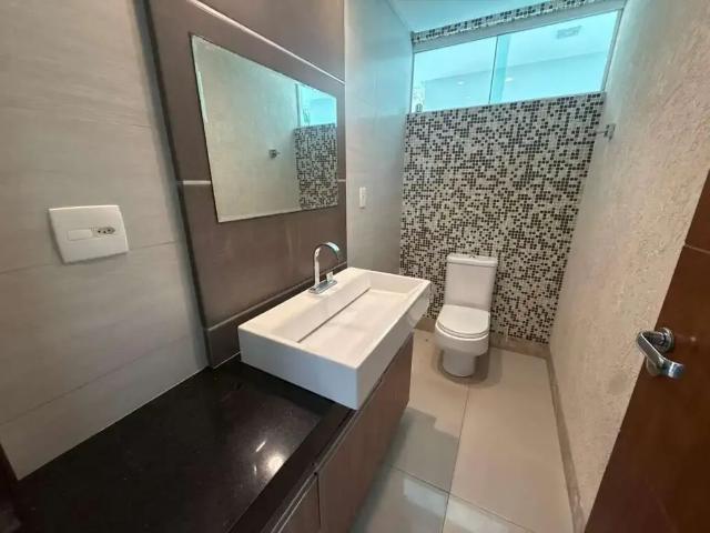 Casa / Sobrado para Locação em Cabedelo/PB Centro 4 Quartos