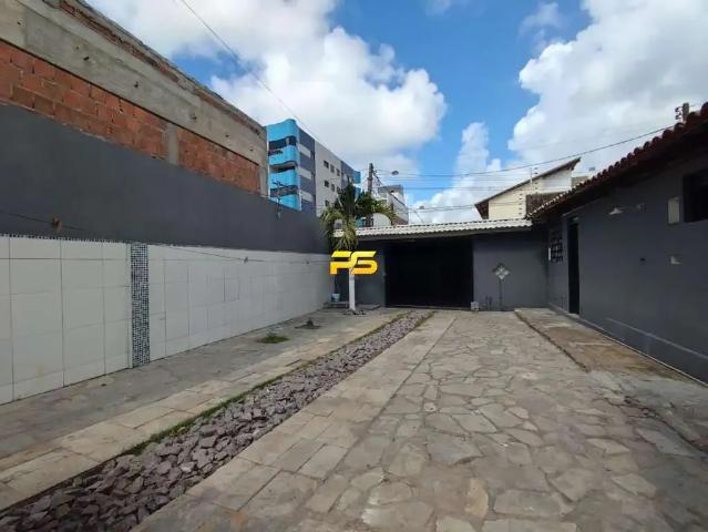 Casa / Sobrado para Locação em Cabedelo/PB Camboinha 5 Quartos