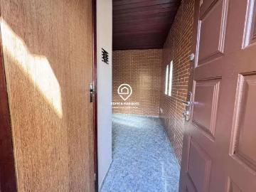 Casa / Sobrado para Locação em Cabo Frio/RJ Braga 2 Quartos