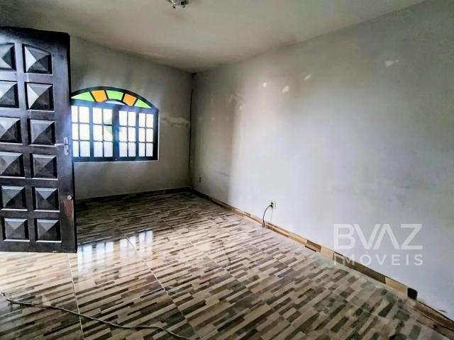 Casa / Sobrado para Locação em Cabo Frio/RJ Jardim Caiçara 2 Quartos
