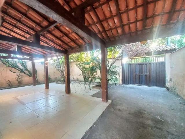 Casa / Sobrado para Locação em Cabo Frio/RJ Jardim Excelsior 4 Quartos