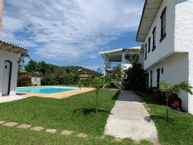 Casa / Sobrado para Locação em Cabo Frio/RJ Ogiva 7 Quartos