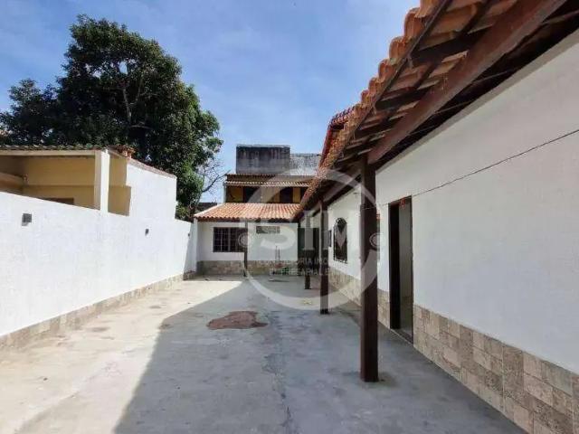 Casa / Sobrado para Locação em Cabo Frio/RJ São Cristóvão 6 Quartos