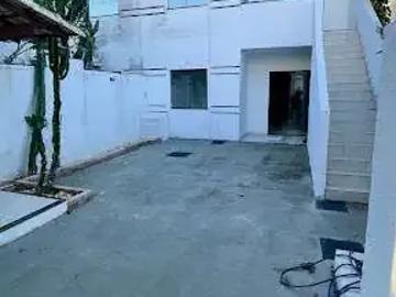 Casa / Sobrado para Locação em Cabo Frio/RJ Portinho 4 Quartos