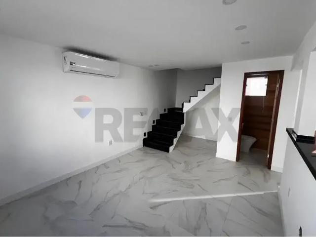 Casa / Sobrado para Locação em Cabo Frio/RJ Peró 2 Quartos