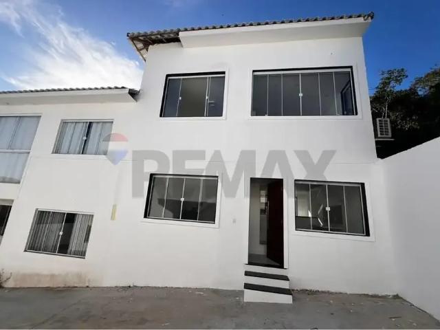 Casa / Sobrado para Locação em Cabo Frio/RJ Peró 2 Quartos