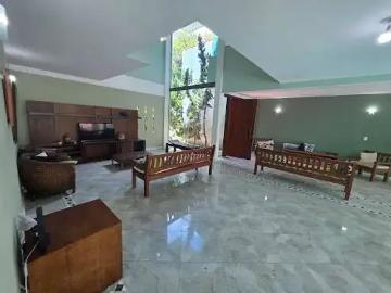 Casa / Sobrado para Locação em Cabo Frio/RJ Praia do Forte 3 Quartos