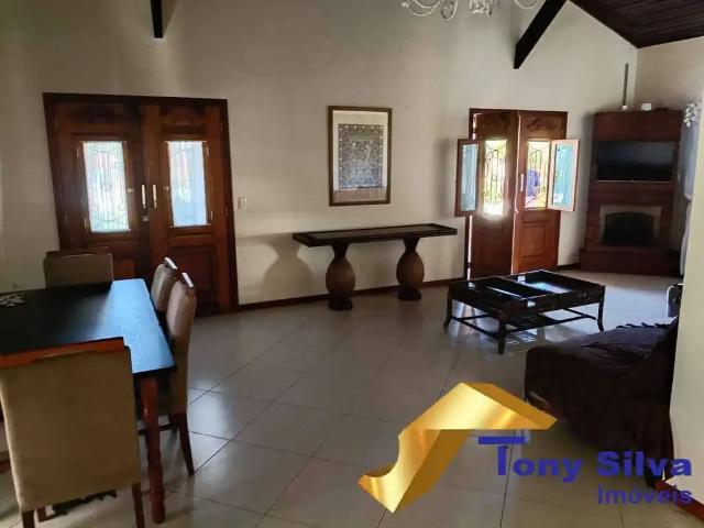 Casa / Sobrado para Locação em Cabo Frio/RJ Praia do Siqueira 7 Quartos