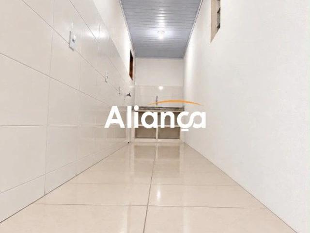 Casa / Sobrado para Locação em Cachoeirinha/RS Parque Granja Esperança 2 Quartos