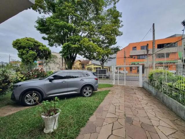 Casa / Sobrado para Locação em Cachoeirinha/RS Vila Ponta Porã 5 Quartos