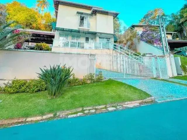 Casa / Sobrado para Locação em Cajamar/SP Alpes dos Araçás Jordanésia 4 Quartos