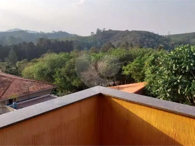 Casa / Sobrado para Locação em Cajamar/SP Jordanésia 5 Quartos