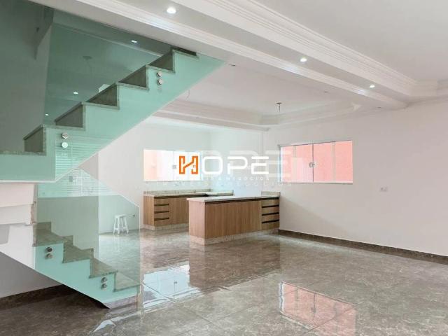 Casa / Sobrado para Locação em Cajamar/SP Portal dos Ipês 3 Quartos