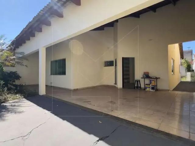 Casa / Sobrado para Locação em Caldas Novas/GO Estância Itanhangá 3 Quartos