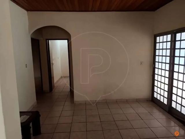 Casa / Sobrado para Locação em Caldas Novas/GO Jardim Hanashiro 4 Quartos