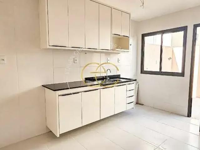 Casa / Sobrado para Locação em Camaçari/BA Abrantes 4 Quartos