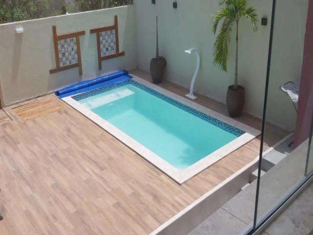 Casa / Sobrado para Locação em Camaçari/BA Abrantes 4 Quartos