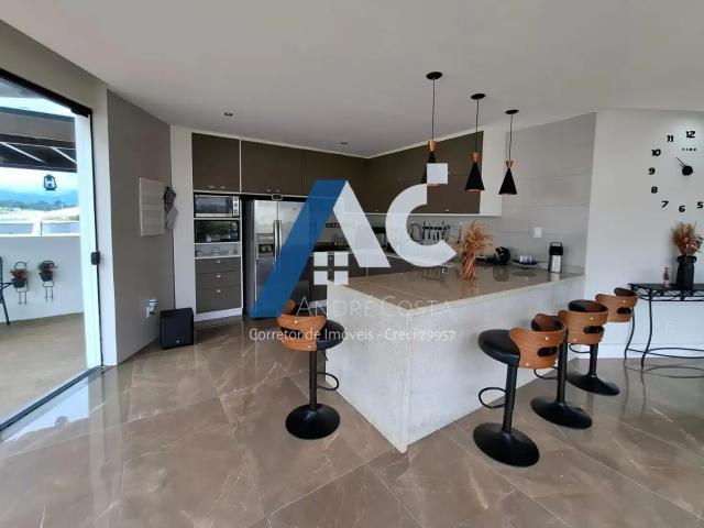 Casa / Sobrado para Locação em Camaçari/BA Abrantes 5 Quartos