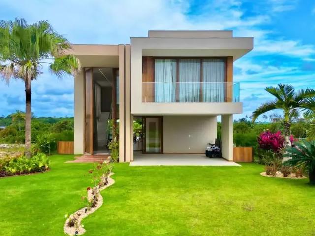 Casa / Sobrado para Locação em Camaçari/BA Monte Gordo 6 Quartos