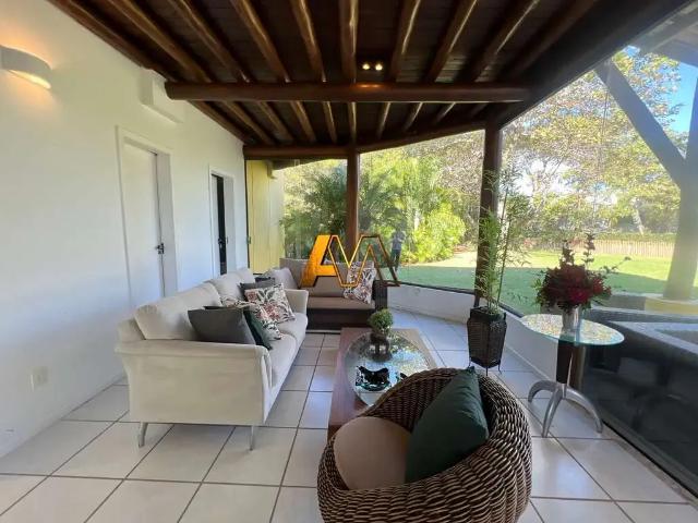 Casa / Sobrado para Locação em Camaçari/BA Praia de Busca Vida 4 Quartos
