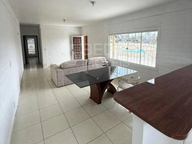 Casa / Sobrado para Locação em Camboriú/SC Tabuleiro 3 Quartos