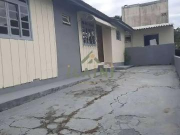 Casa / Sobrado para Locação em Camboriú/SC Centro 3 Quartos