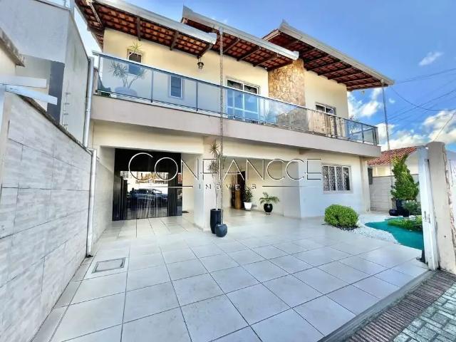 Casa / Sobrado para Locação em Camboriú/SC Centro 2 Quartos