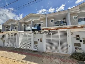 Casa / Sobrado para Locação em Camboriú/SC São Francisco de Assis 2 Quartos