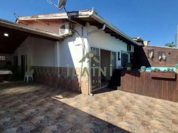 Casa / Sobrado para Locação em Camboriú/SC Santa Regina 2 Quartos