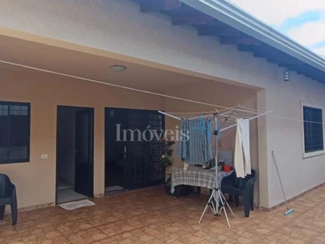 Casa / Sobrado para Locação em Cambé/PR Jardim Vitória 2 Quartos