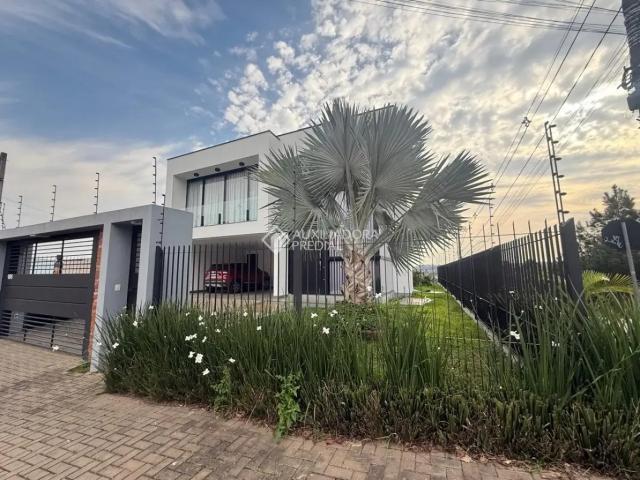 Casa / Sobrado para Locação em Campo Bom/RS Colina Deuner 4 Quartos