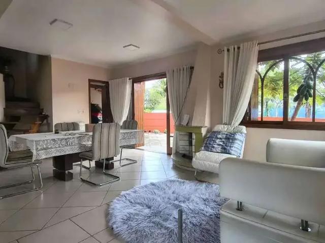Casa / Sobrado para Locação em Campo Bom/RS Genuíno Sampaio 4 Quartos