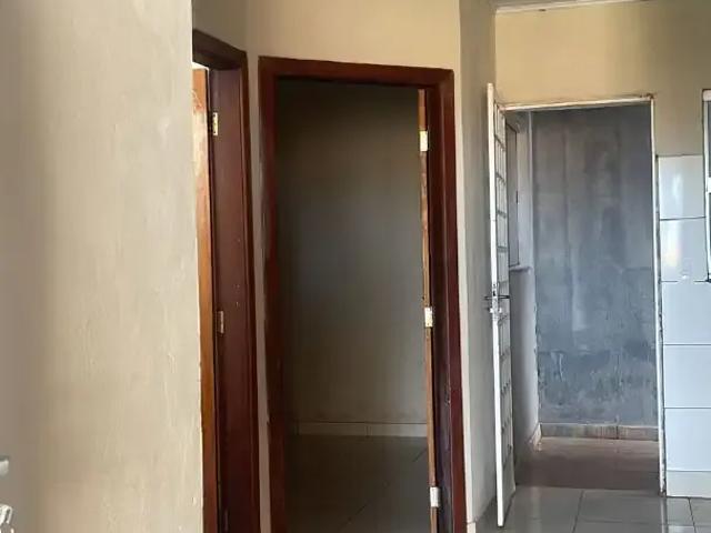 Casa / Sobrado para Locação em Campo Grande/MS Oscar Salazar Moura da Cruz 2 Quartos