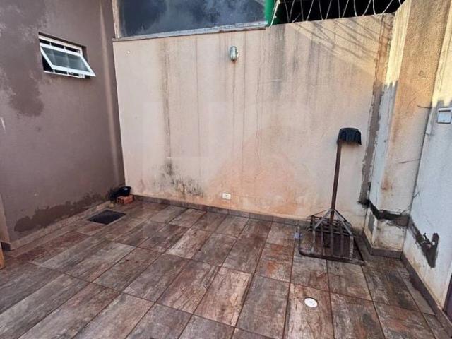 Casa / Sobrado para Locação em Campo Grande/MS Rita Vieira 2 Quartos