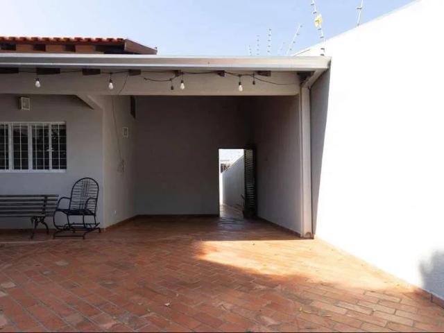 Casa / Sobrado para Locação em Campo Grande/MS Tiradentes 3 Quartos
