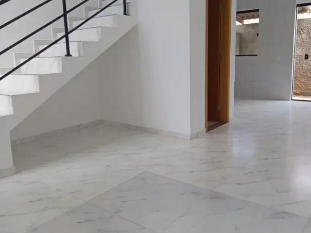 Casa / Sobrado para Locação em Campo do Tenente/PR Centro 2 Quartos
