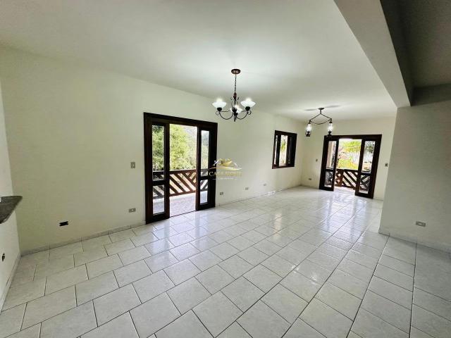 Casa / Sobrado para Locação em Campo Largo/PR Vila Delurdes 6 Quartos