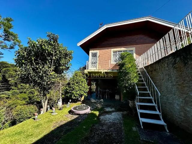 Casa / Sobrado para Locação em Campos do Jordão/SP Vale Encantado 3 Quartos