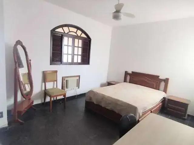 Casa / Sobrado para Locação em Campos dos Goytacazes/RJ Centro 3 Quartos