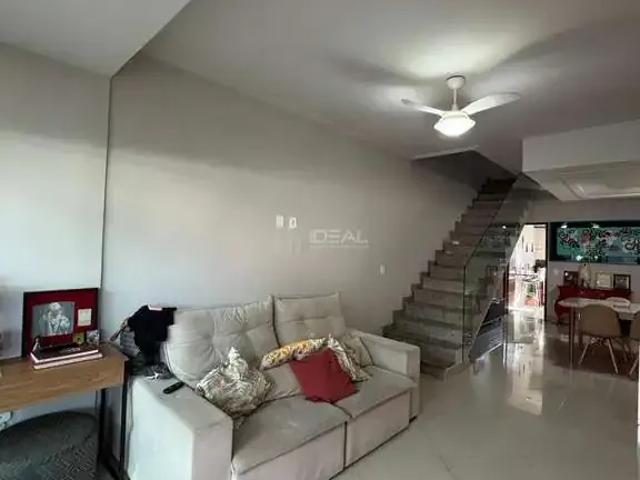 Casa / Sobrado para Locação em Campos dos Goytacazes/RJ Alphaville 3 Quartos