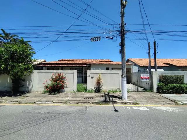 Casa / Sobrado para Locação em Campos dos Goytacazes/RJ Parque Flamboyant 4 Quartos