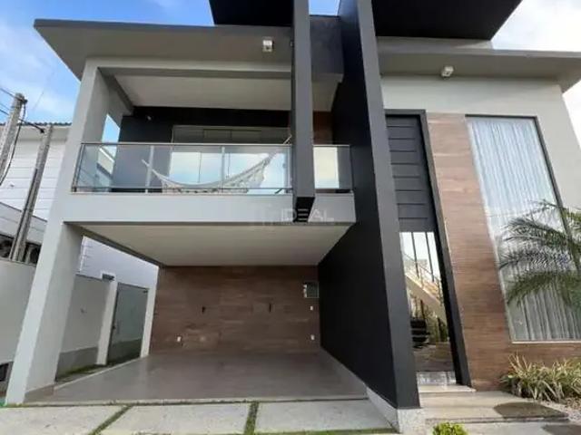 Casa / Sobrado para Locação em Campos dos Goytacazes/RJ Parque Rodoviário 4 Quartos